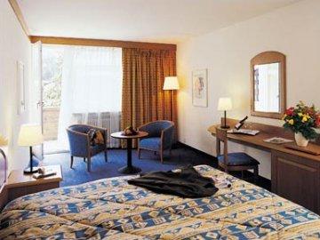 Le Petit Cervin Hotel Zermatt Kültér fotó A typical room at the Hotel de la Tour